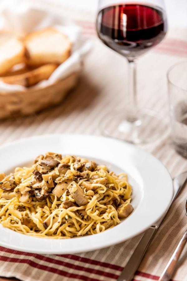 Babo Agriturismo Conviviale Castagnole delle Lanze Zewnętrze zdjęcie